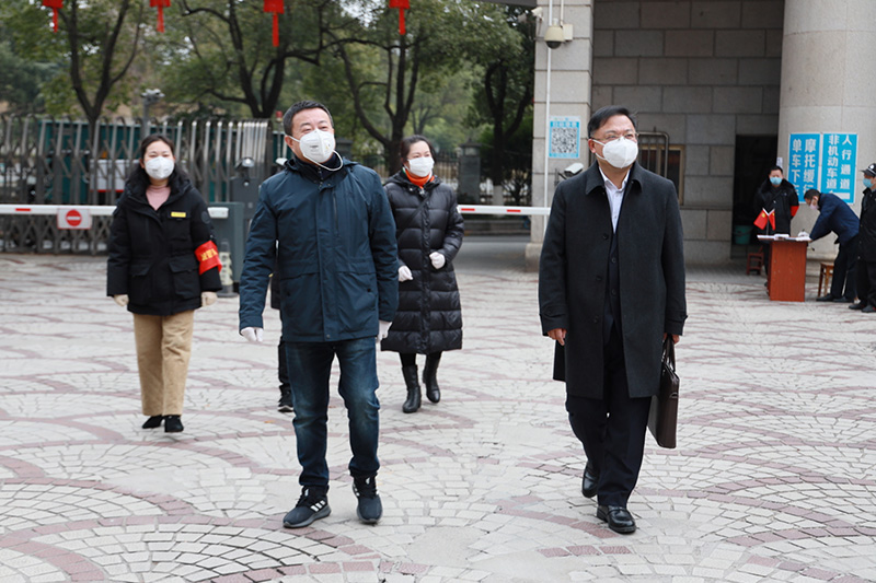 現代農業集團黨委委員、副總經理王偉宜到我司 檢查督導疫情防控工作