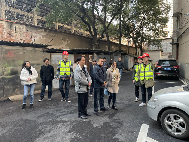 組織送溫暖  舊貌換新顏 ——湘豐實業(yè)職工小區(qū)改造紀實