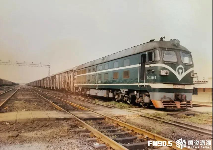 歷經風雨五十載的“香港生命線”！“三趟快車”背后的湖南糧油故事